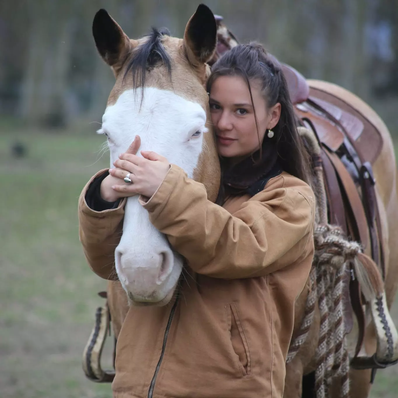 Julie Fabre et le Black Mountain Ranch : débourrage, travail du cheval et approche western